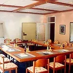 兰施图尔斯湖洛斯酒店 兰施图尔