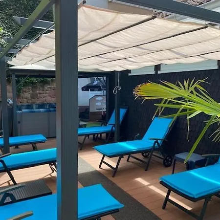 מלון Schlosshotel 3*