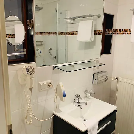 Hotel Schlosshotel 3*