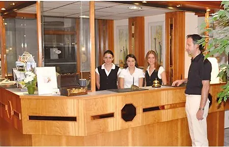 Schlosshotel Hotel