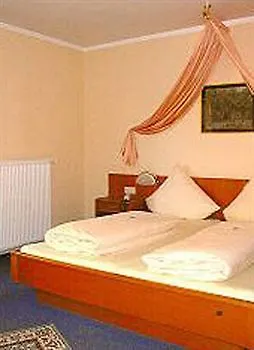 Schlosshotel 3* Landstuhl