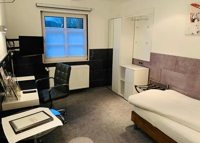 Schlosshotel Hotel 3*